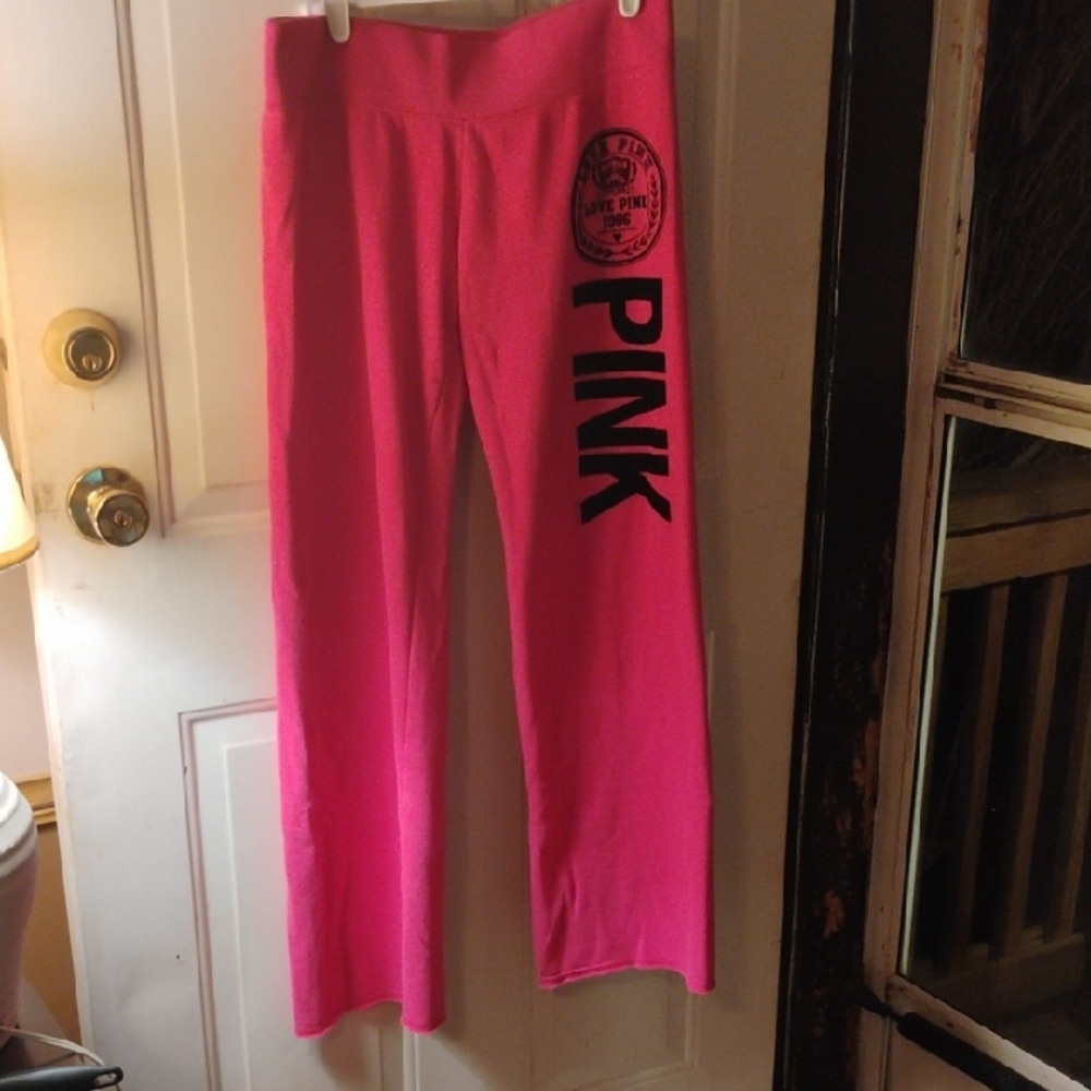 Victoria's Secret PINK  Lounge/ Sweatpants. The Inseam Is 30"